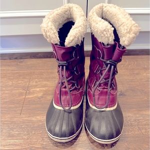 Sorel Ladies/ Big Kid Winter Carnival Boots my daughter worn for 1 season